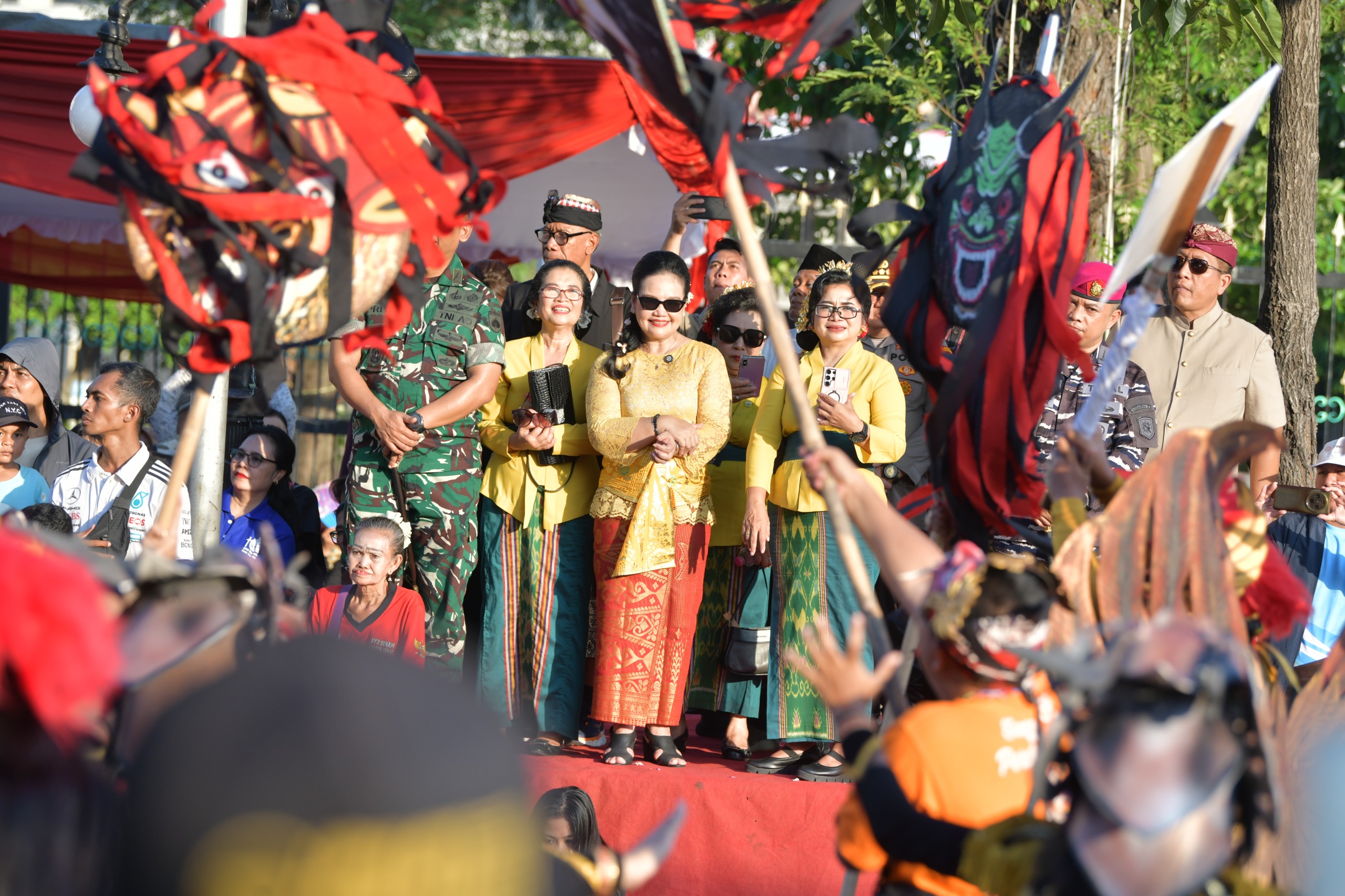 foto Berita Pawai Ogoh Ogoh Meriah Kota Semarang Kukuhkan Diri Sebagai Kota Besar Paling Toleran