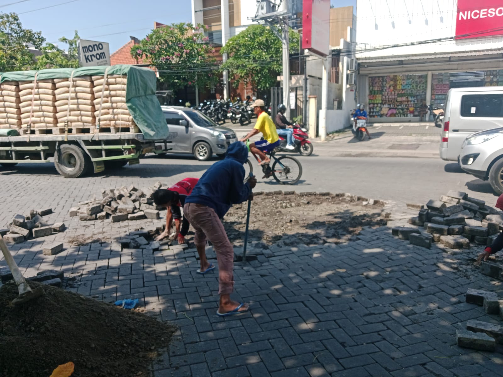 foto Berita Jalan Citarum Segera Dibeton Pemkot Semarang Pastikan Penanganan Permanen