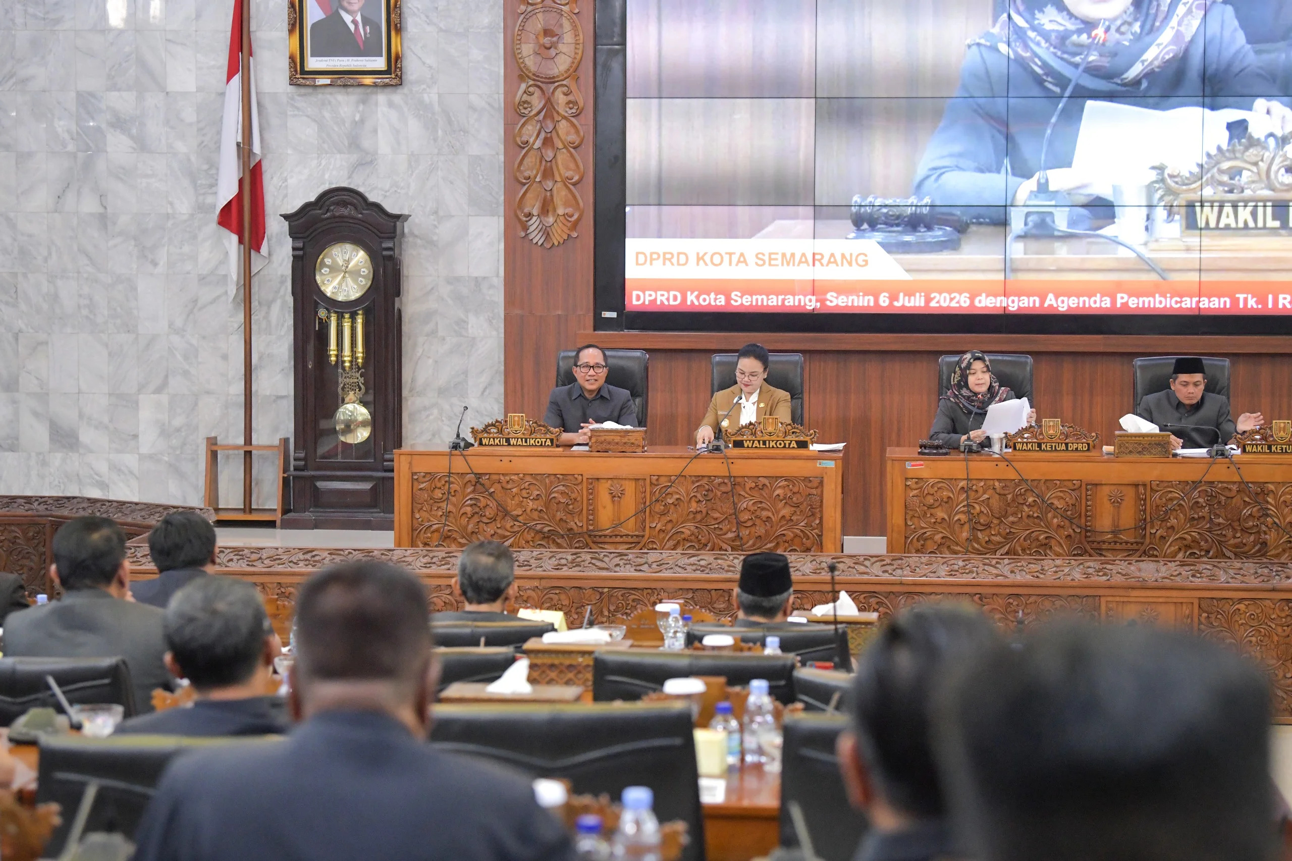 foto Berita Wali kota Agustina Optimistis Raperda Pertanggungjawaban APBD 2025 Disetujui DPRD Tegaskan Komitmen Tingkatkan Tata Kelola Pemerintahan