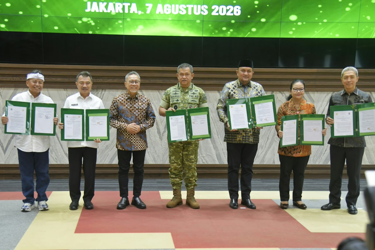 foto Berita Wali Kota Agustina Wilujeng Gandeng TNI AD Kota Semarang Jadi Pilot Project Pengolahan Sampah Jadi BBM