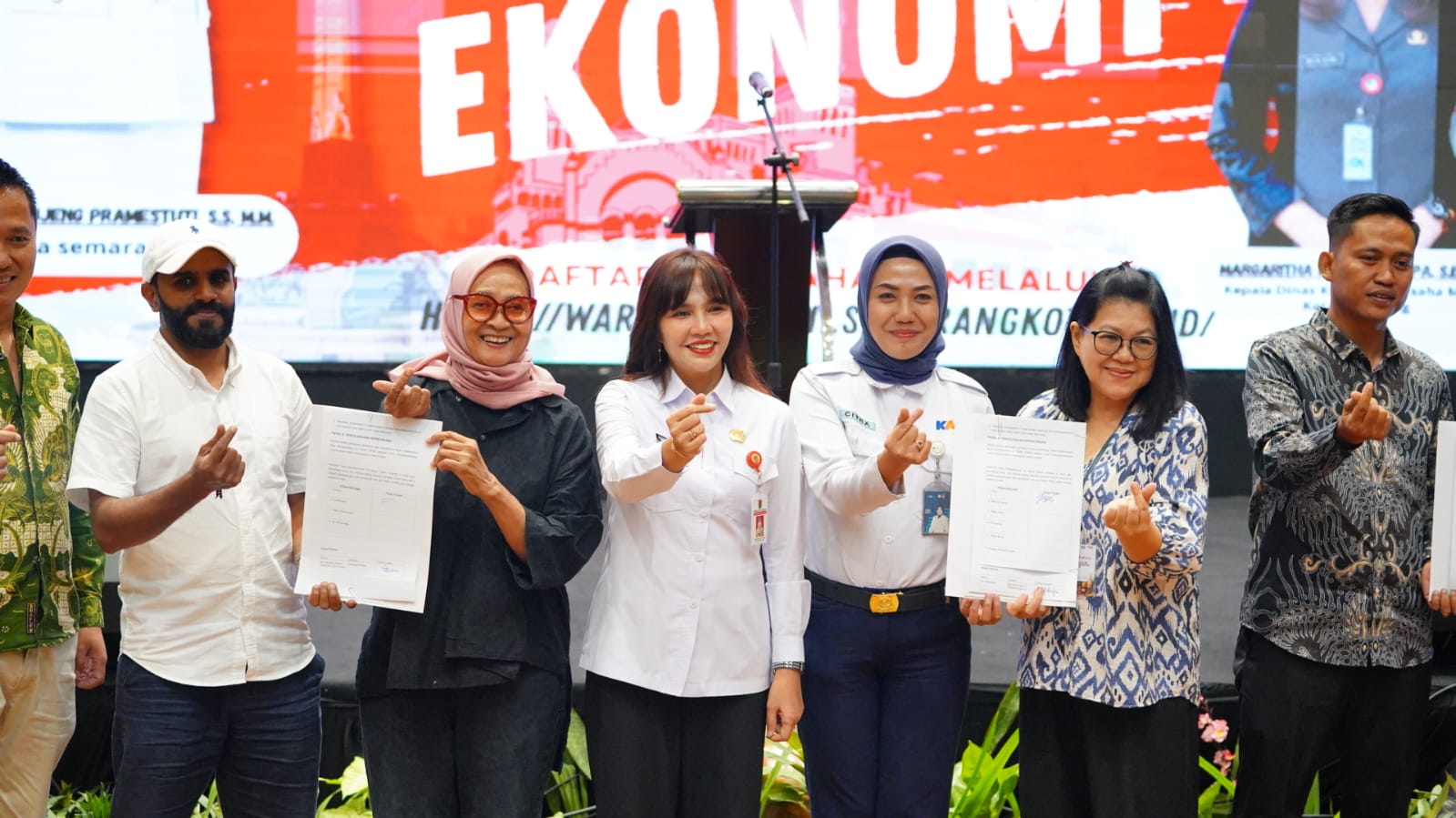 foto Berita Wali Kota Agustina Buka Jalan UMKM Semarang Temui Pasar Lewat Pitching Day Waras Ekonomi