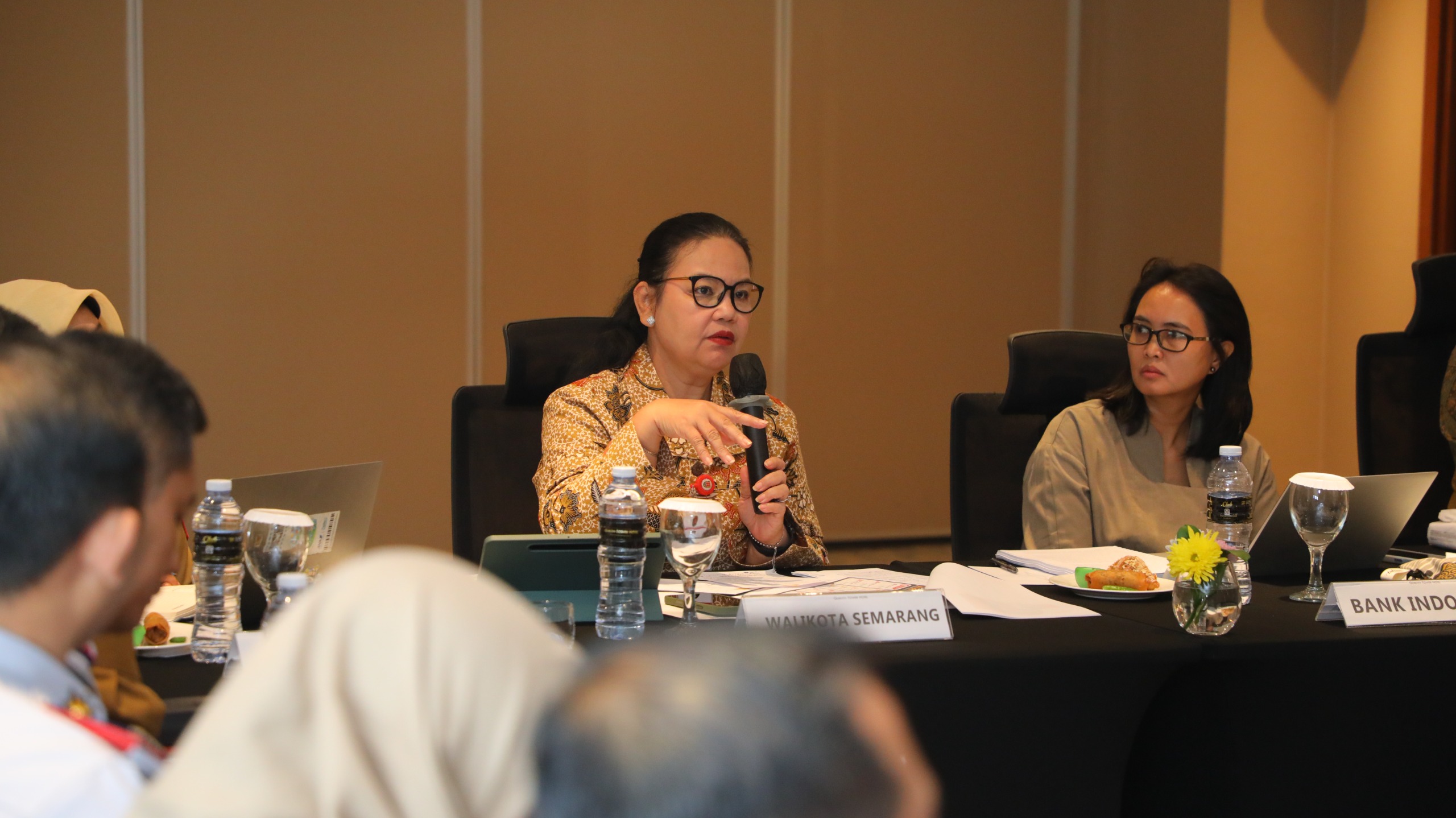 foto Berita Juara 1 Investment Challenge 2026 Wali Kota Agustina Dorong Logistic Hub Terboyo Gerakkan Ekonomi