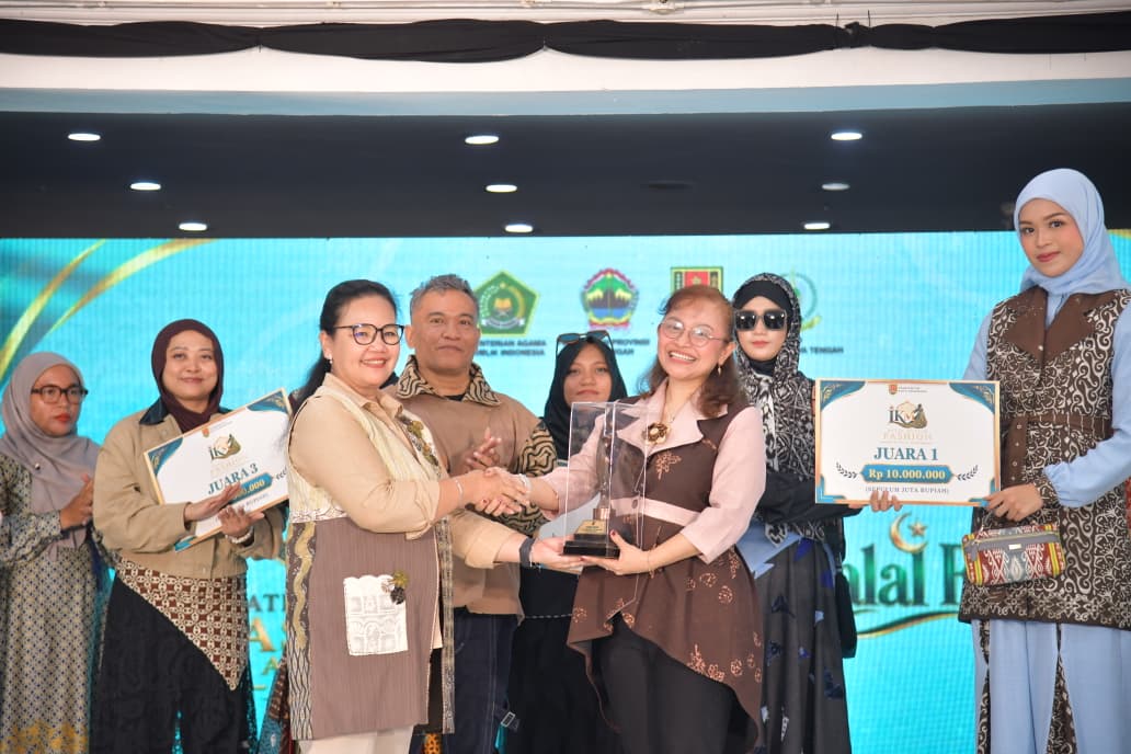 foto Berita MTQ Nasional XXXI Jadi Etalase Produk Lokal Wali Kota Semarang Agustina Wilujeng Buka Semarang Halal Fest