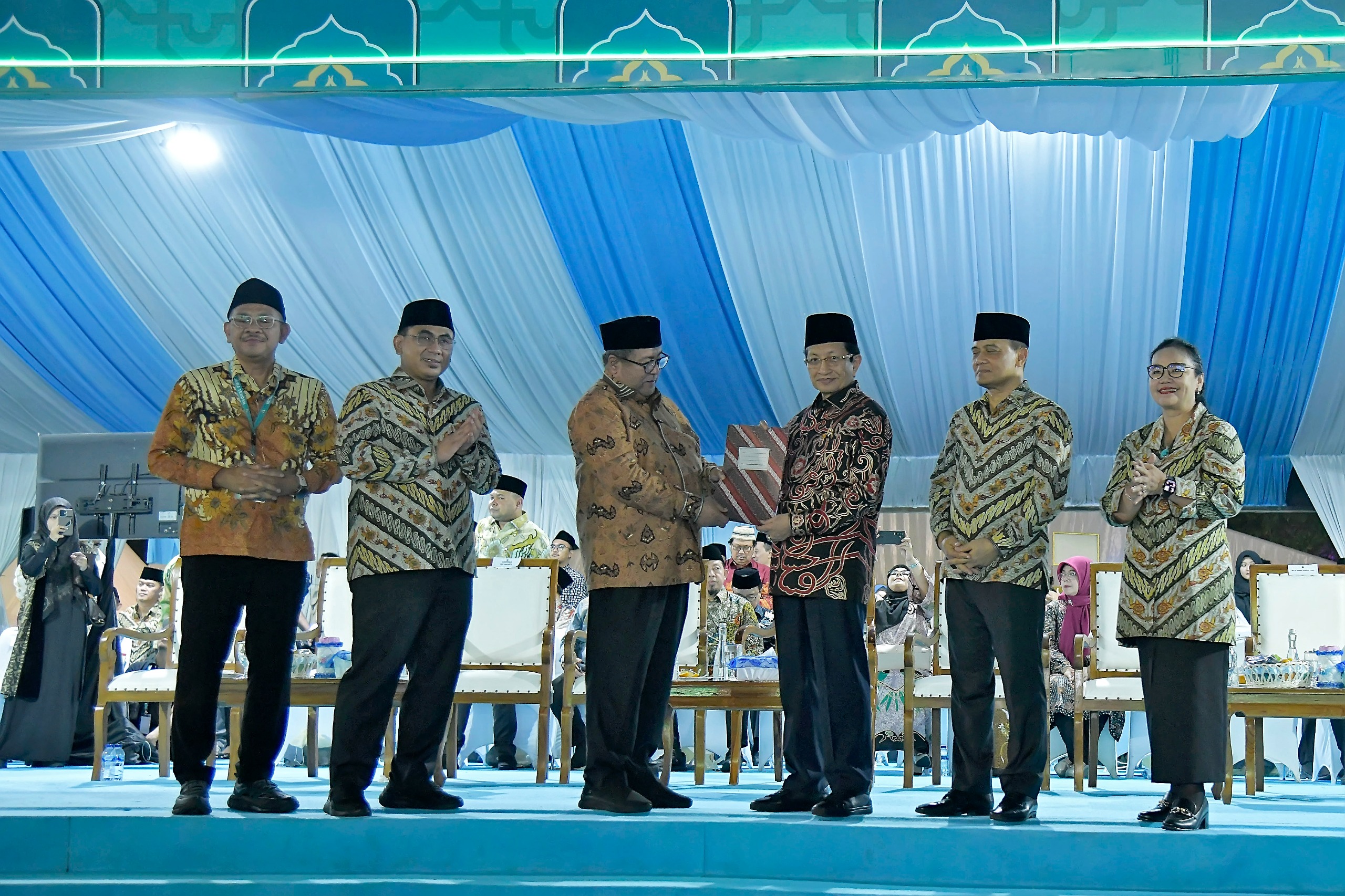 foto Berita  MTQ Nasional XXXI di Semarang Berakhir Meriah Wali Kota Sampaikan Terima Kasih 