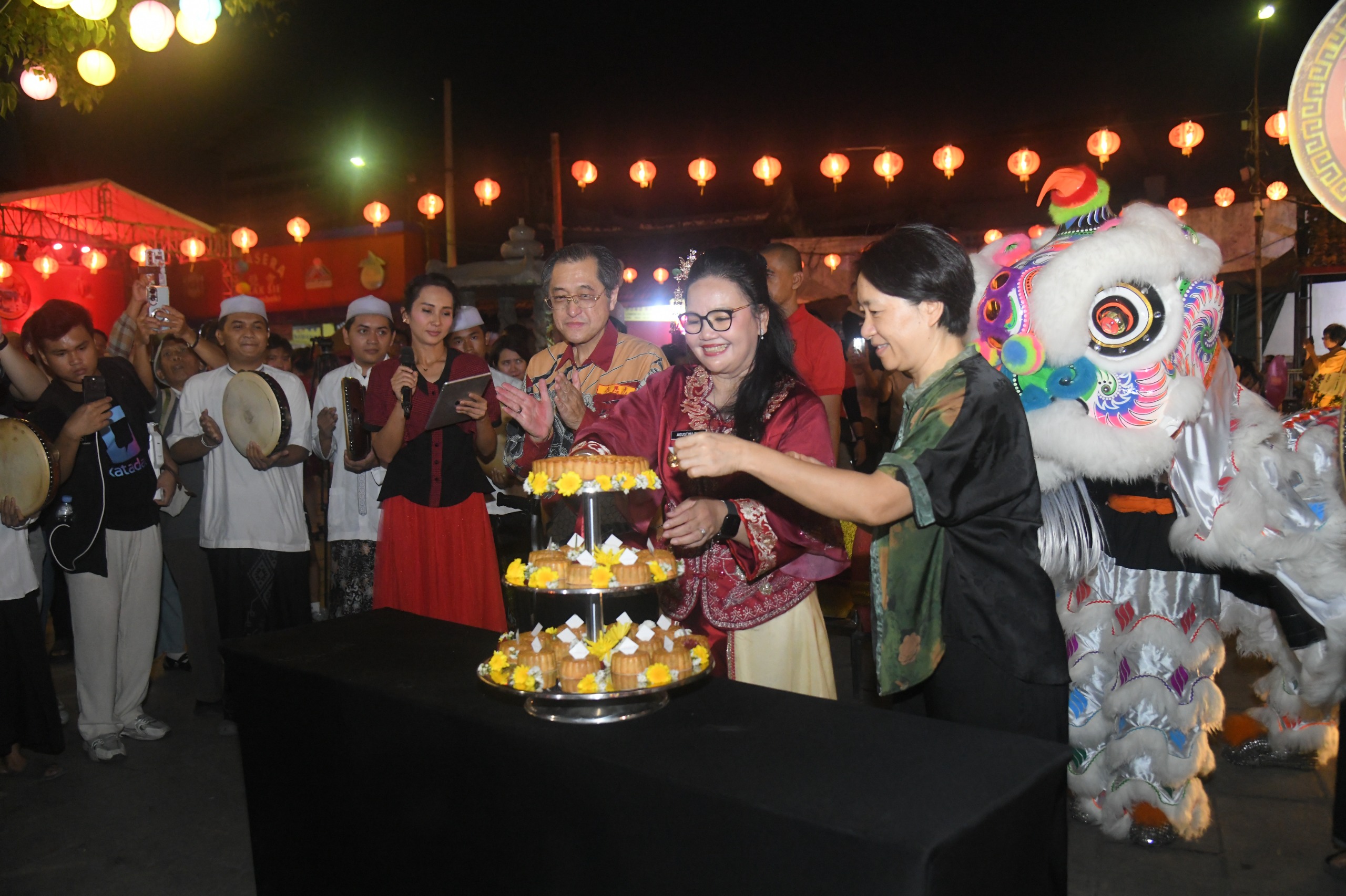 foto Berita  Mooncake Festival 2026 Walikota Semarang Agustina Wujud Akulturasi Budaya di Jantung Pecinan Semarang 