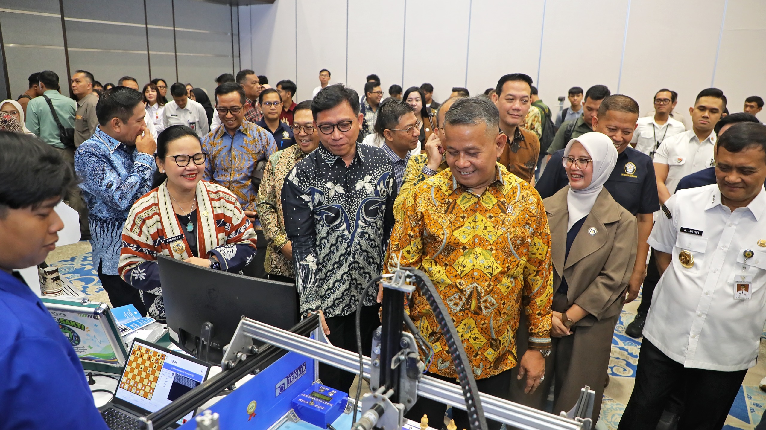 foto Berita Dorong UMKM Naik Kelas Wali Kota Semarang Agustina Wilujeng Beberkan Strategi Kurasi dan Akses Pasar
