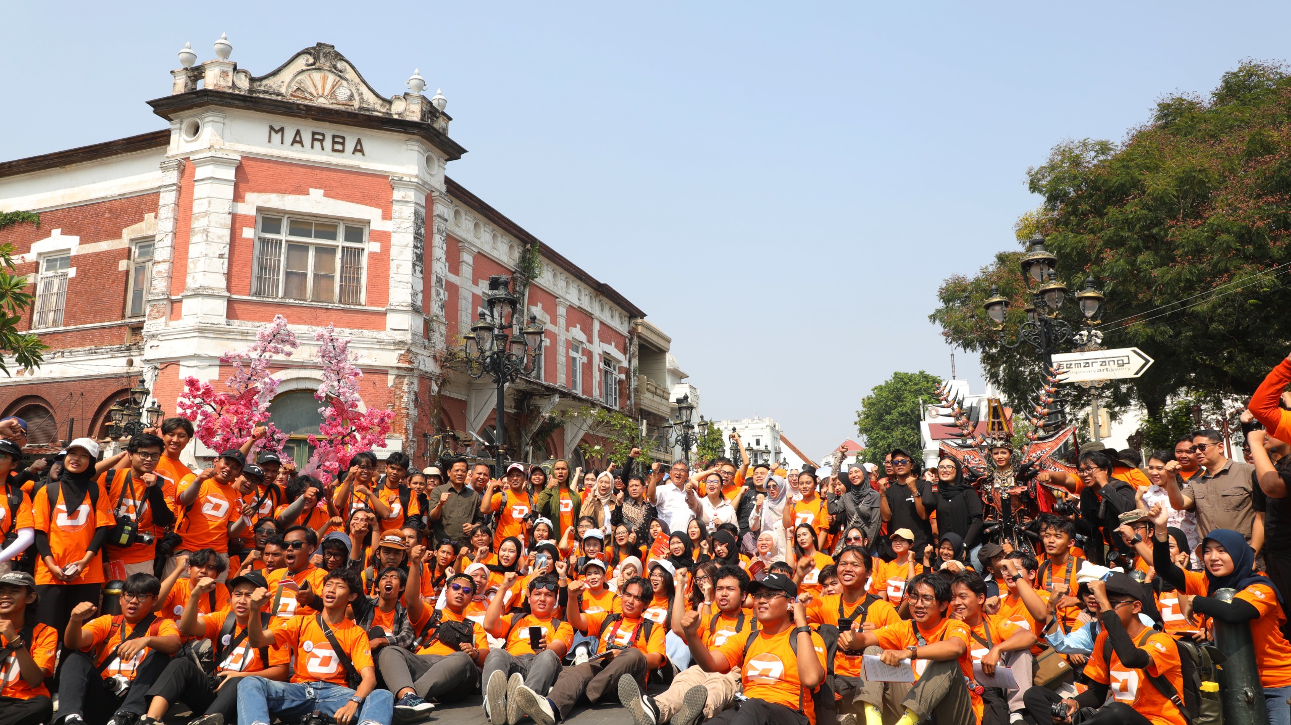 foto Berita Wali Kota Semarang Agustina Wilujeng Ajak 1.000 Peserta DOSS Photolympic Sebarkan Pesona Kota Lama