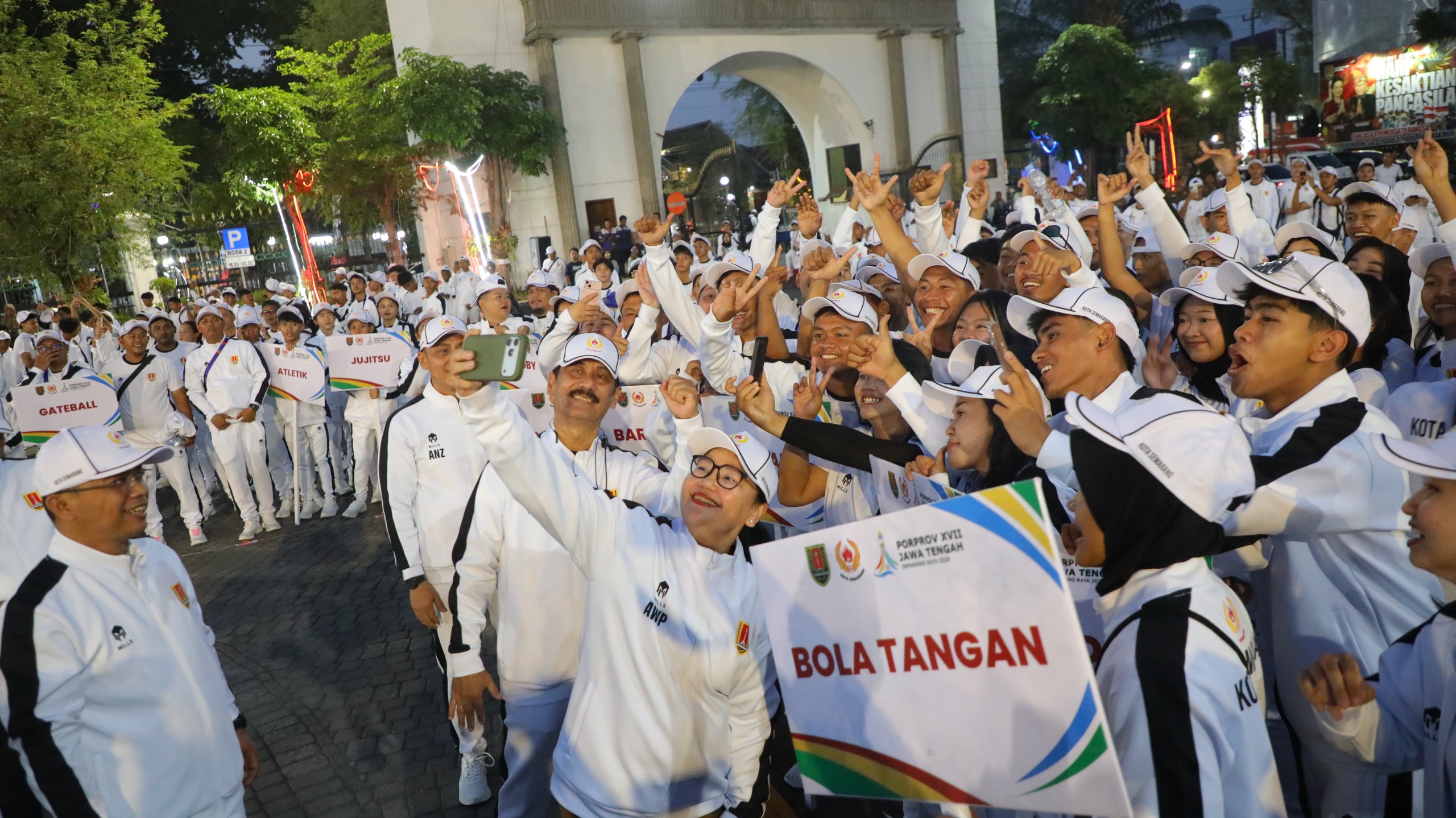 Foto Berita Lepas 845 Atlet Wali Kota Semarang Agustina Targetkan Juara Umum PORPROV Jateng 2026