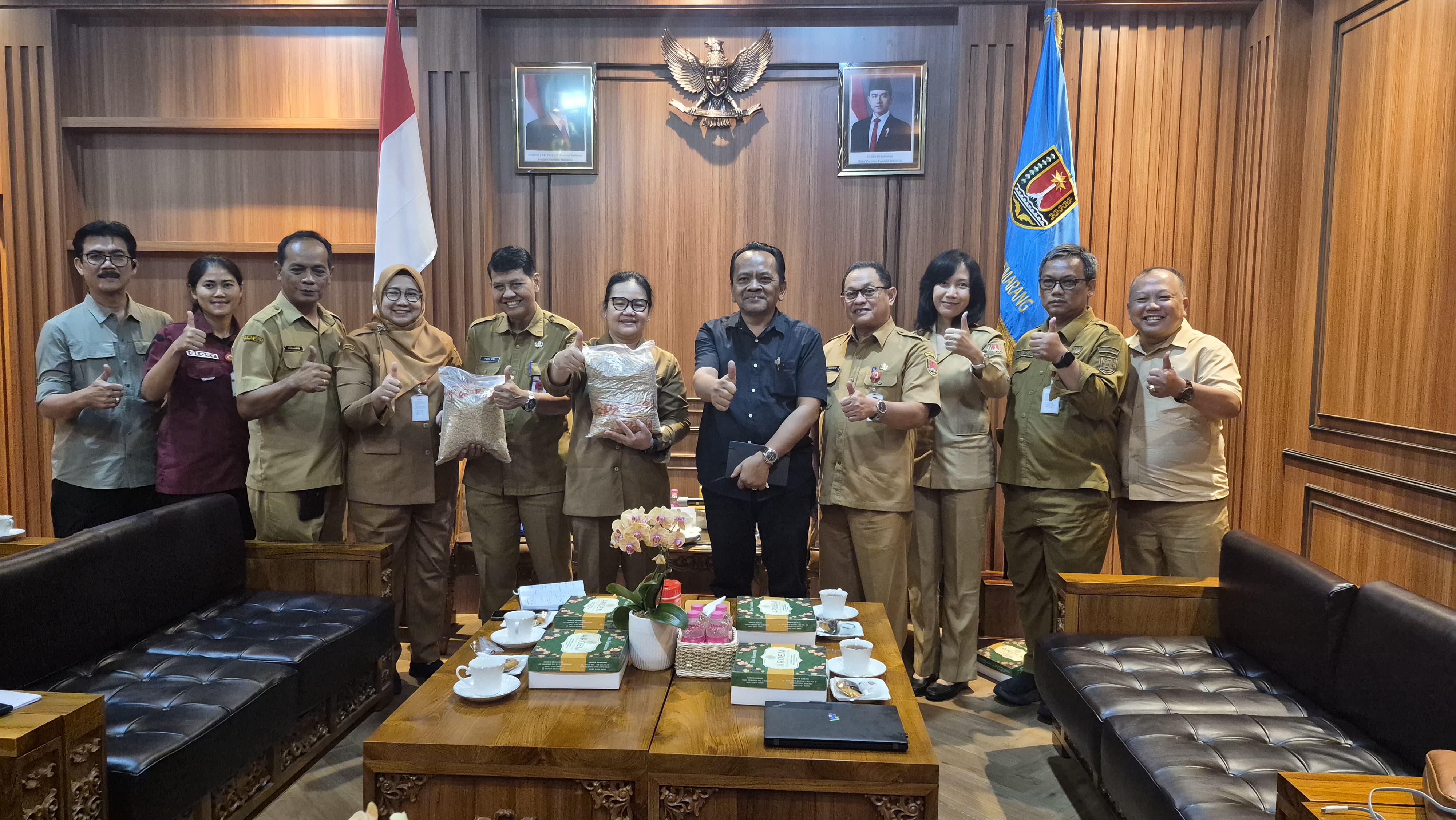 Foto Berita Wali Kota Semarang Agustina Wilujeng Bahas Budidaya Maggot dan Pemanfaatan Biodekomposer di TPA Jatibarang